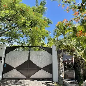 Adam Et Eve Aparthotel
