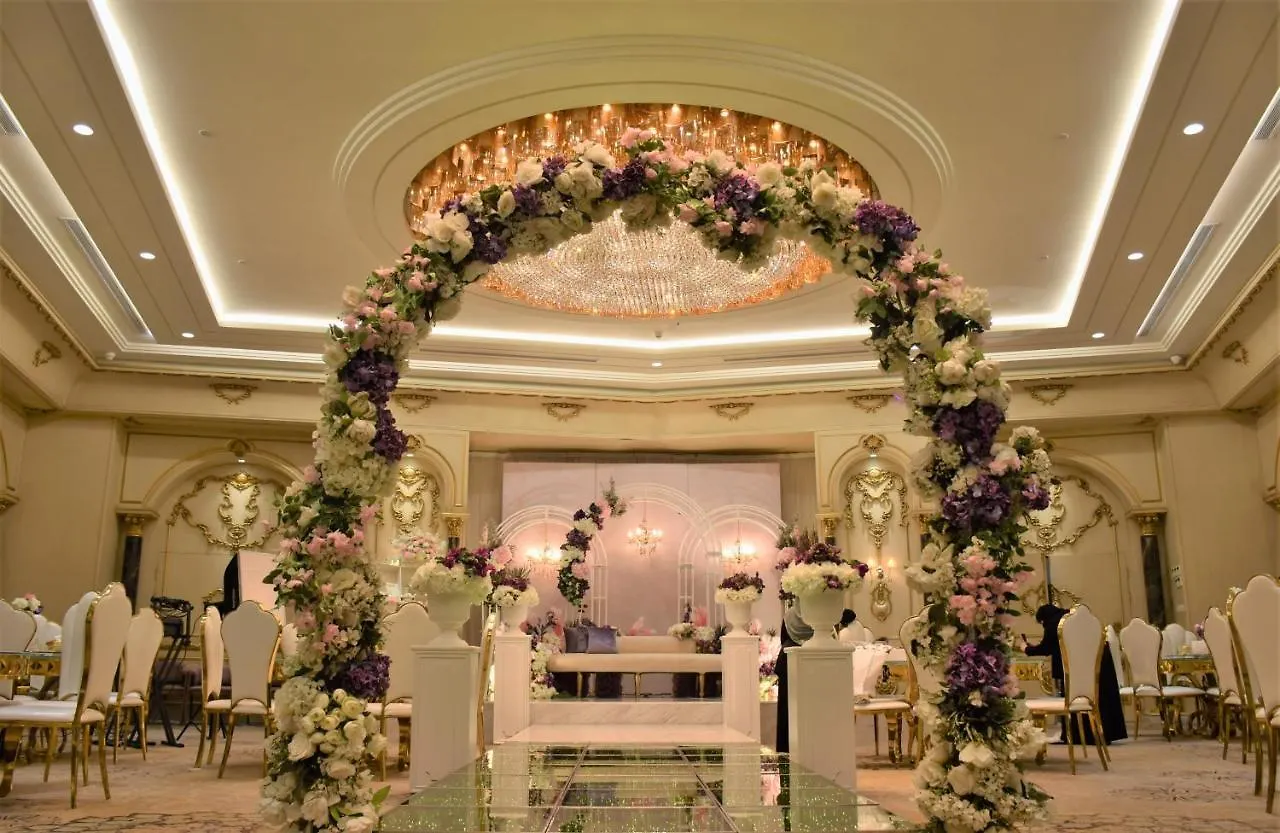 Midan Hotel & Suites Al Aziziya Mecca 4*,