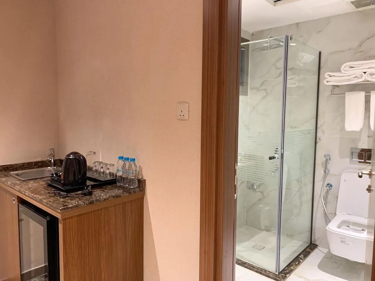 Midan Hotel & Suites Al Aziziya Mecca 3*,